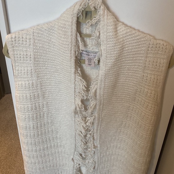 Sincerely Jules Sleeveless Sweater Cardigan - Picture 4 of 4